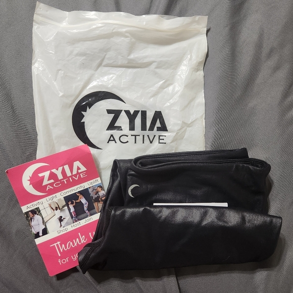 black metallic light n tight ZYIA leggings size 8-10 fits size 6-10 - Picture 1 of 5